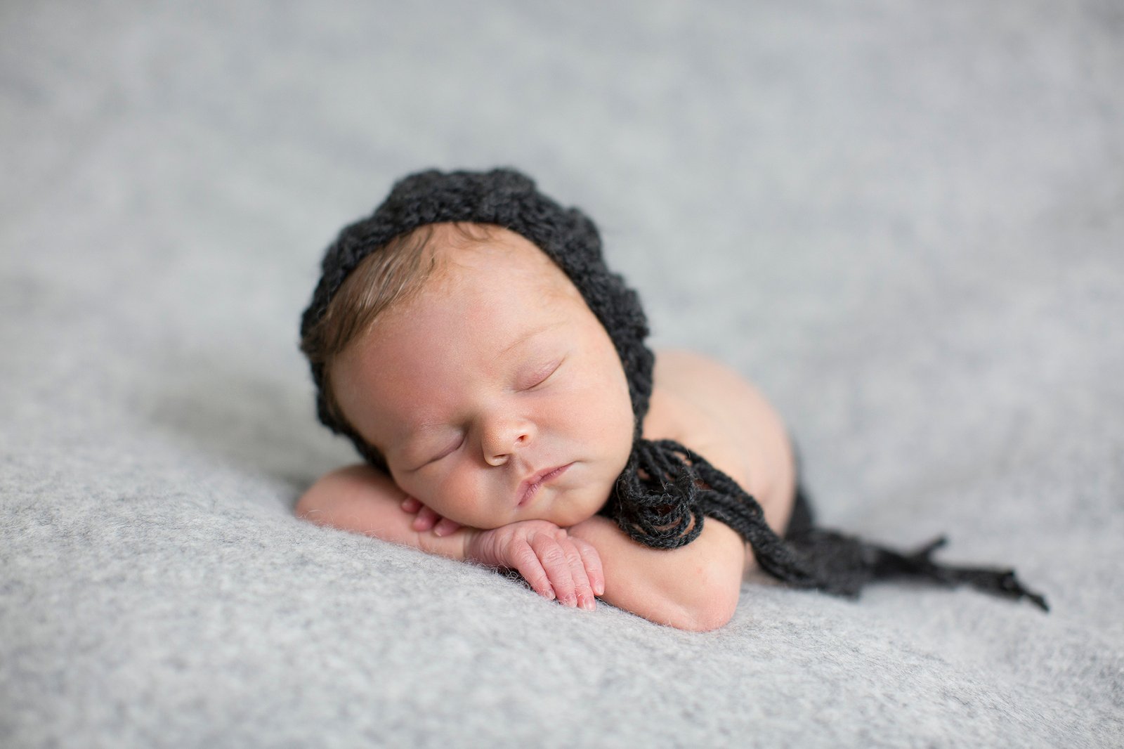 newborn photography 6 days old